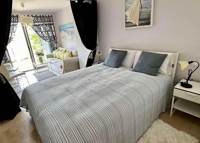 Apartment Golden Dreams Of